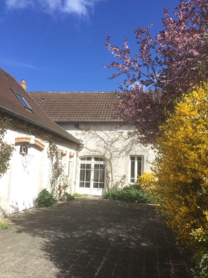 Le Clos Tilia Bed & Breakfast Clery-Saint-Andre Exterior photo